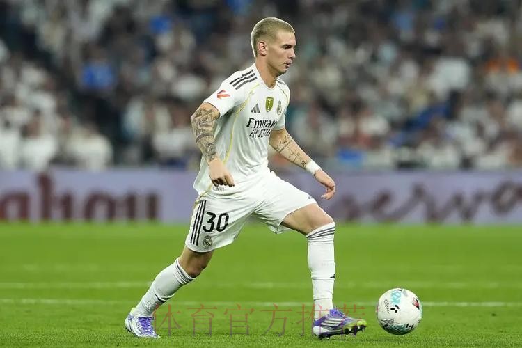 阿斯:本轮客战奥维耶多 马斯坦托诺将首发出战 阿斯:本轮客战奥维耶多 马斯坦托诺将首发出战